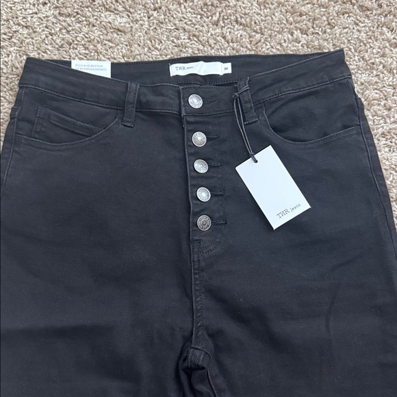 NWT TNR Bermuda Shorts - Black - Picture 2 of 4